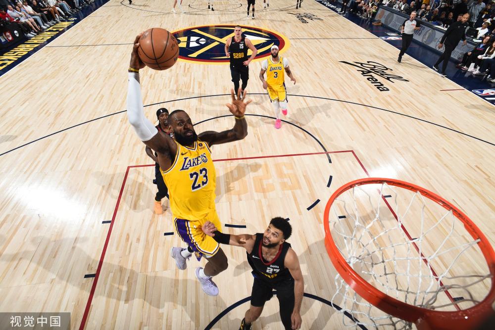 限于球场 限于球场